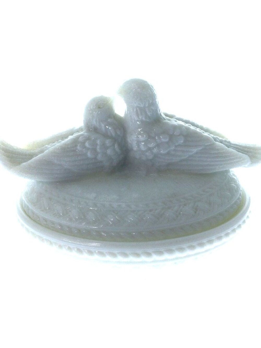 Vintage Westmoreland White Milk Glass "Kissing Doves" Covered Candy/Trinket Dish